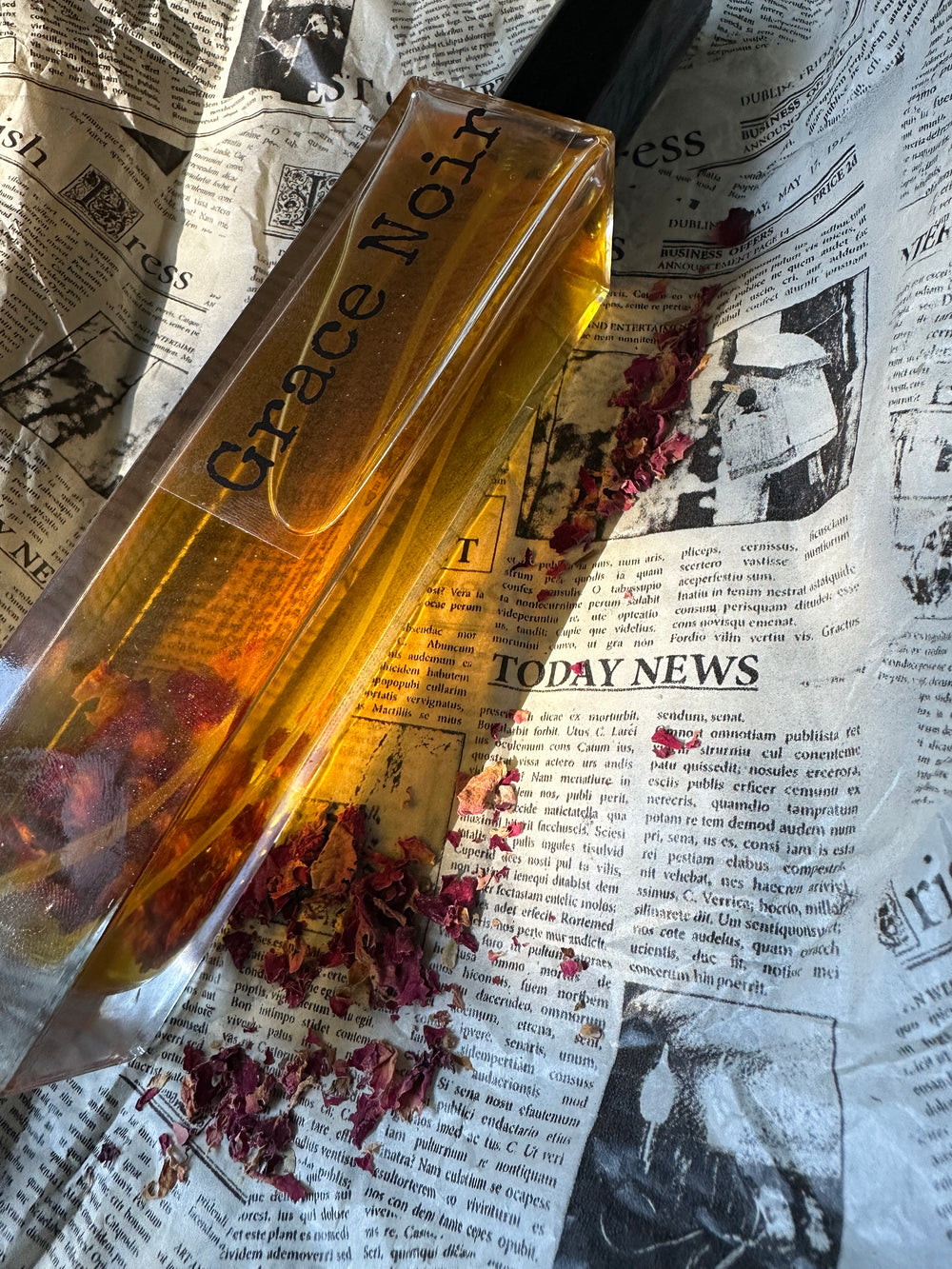 Grace Noir Botanical Perfume